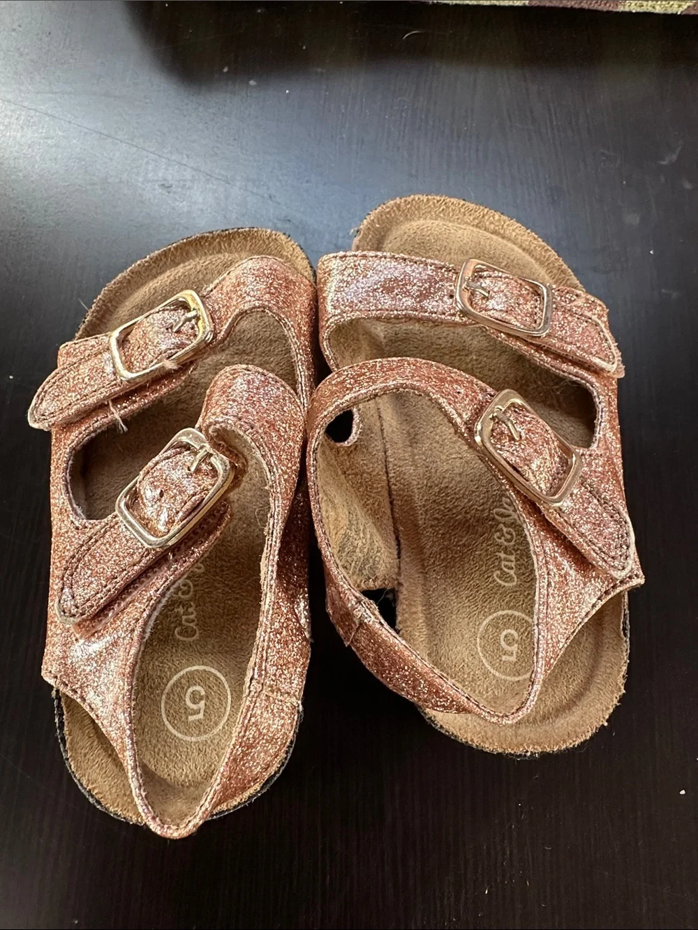 Cat & Jack size 5 Glitter Buckle Sandals in Rose Gold